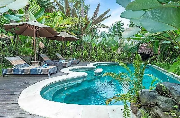 Umah Tis Sebatu BALI