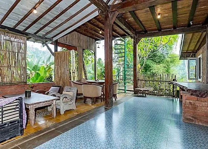 Umah Tis Sebatu BALI