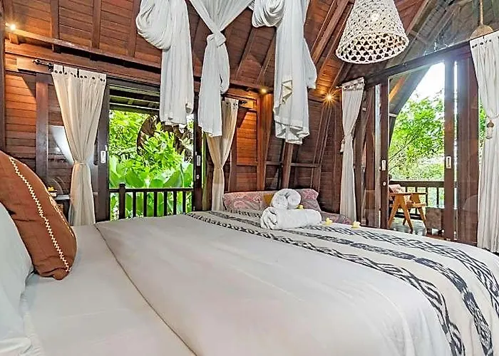 Hotel Umah Tis Sebatu BALI